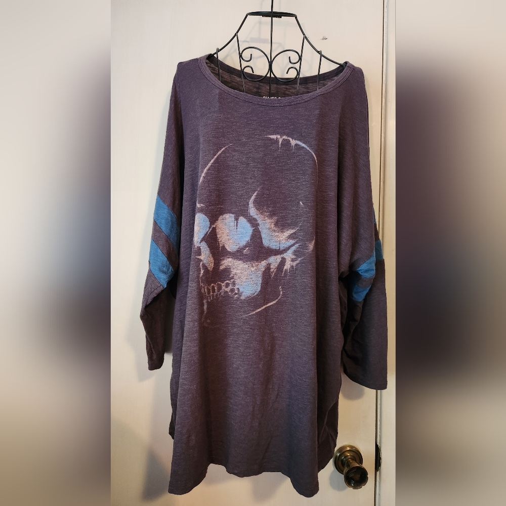 Torrid Grey Super Soft Slub Jersey Long Sleeve Tee with Skull Design